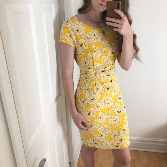 Vintage Genny 100% Silk Yellow Floral Dress Italy - Picture 3 of 11